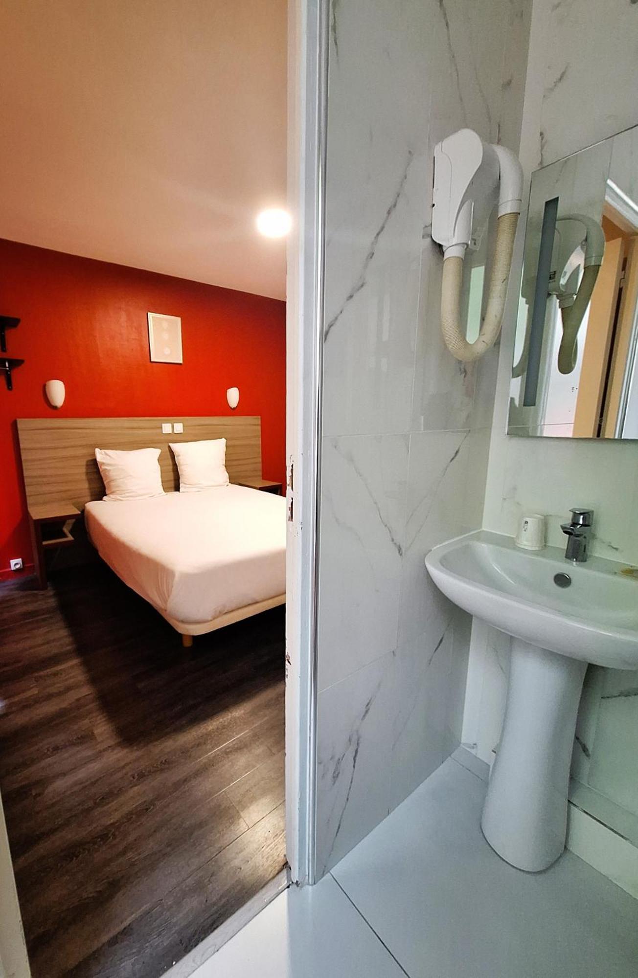 Hipotel Gambetta Republique Hotel Paris