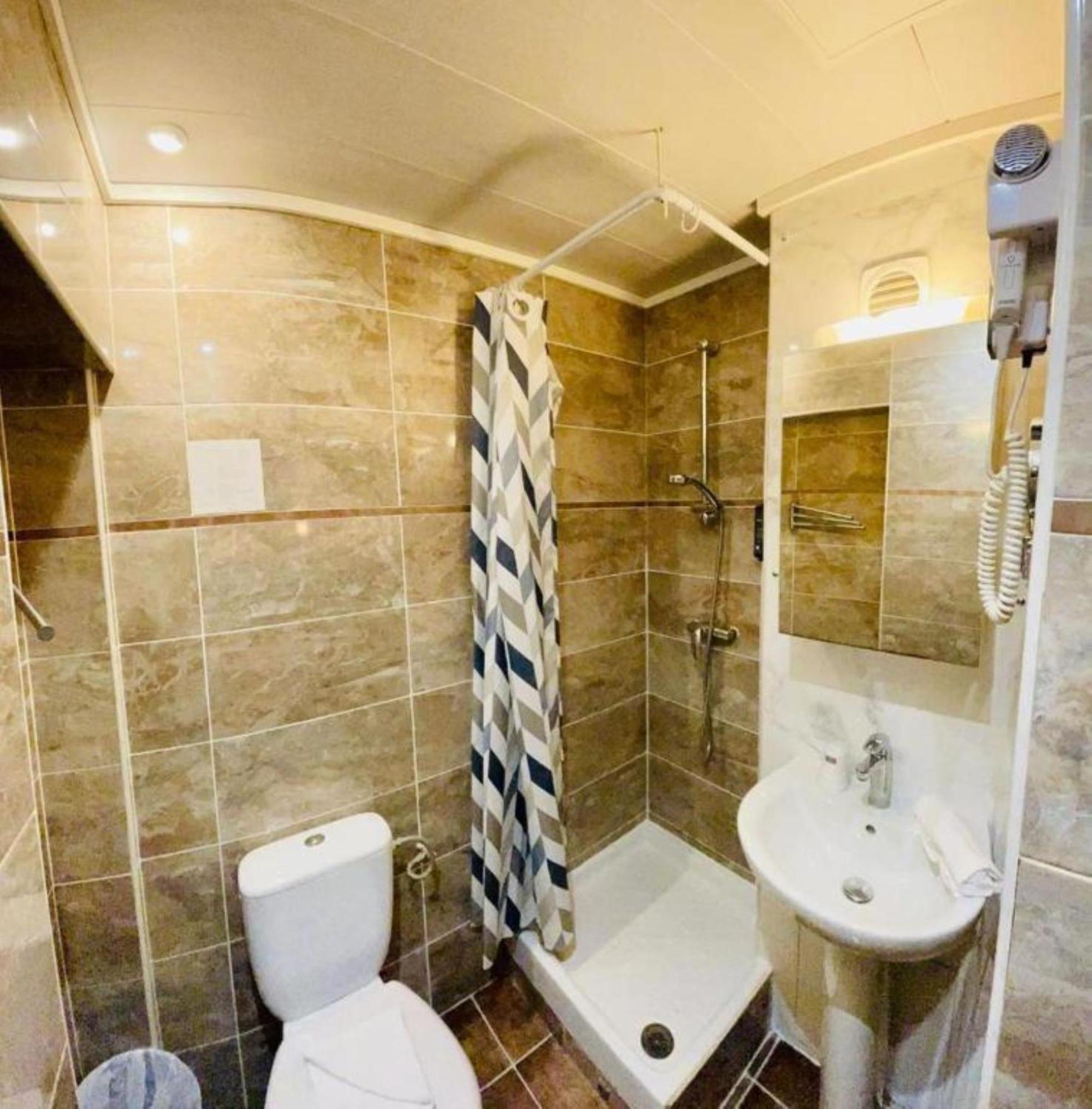 Hotel Hipotel Gambetta Republique Paris