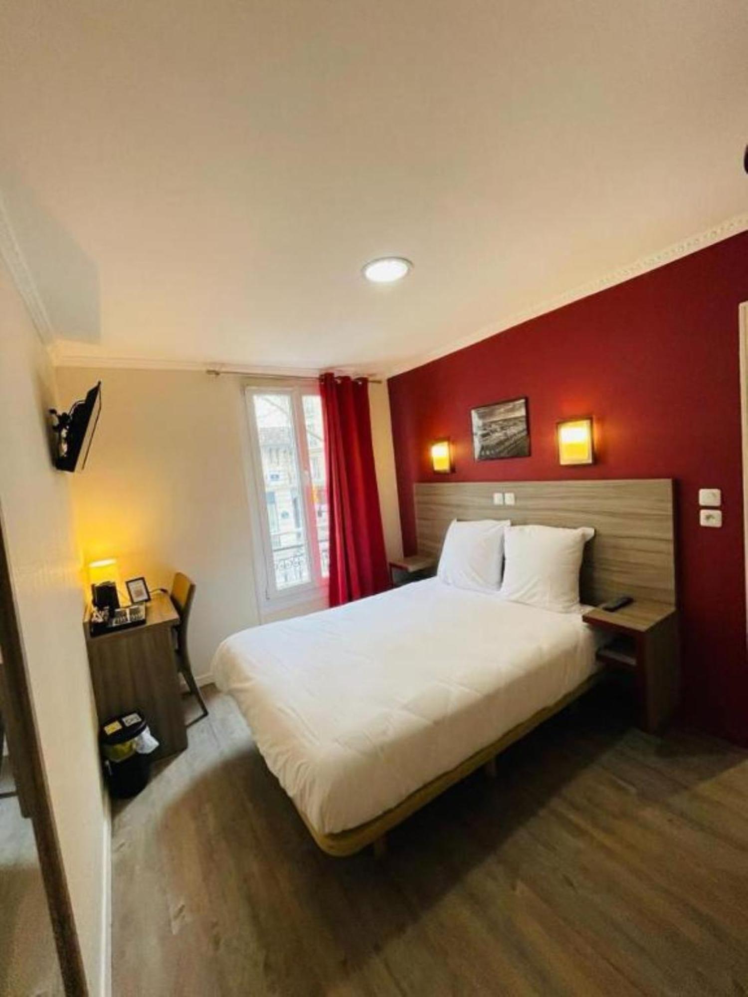 Hipotel Gambetta Republique 2* Paris