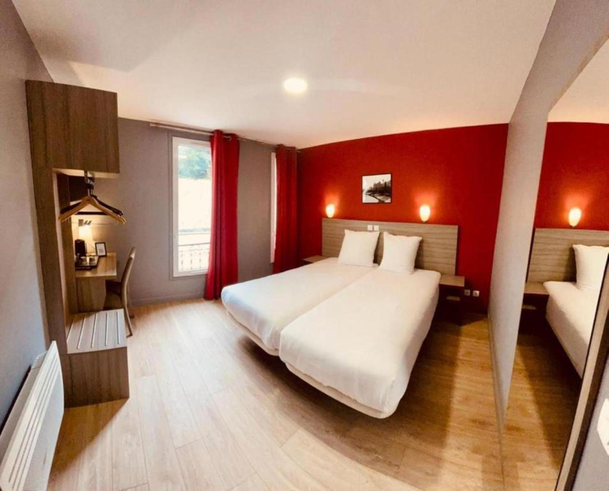 Hotel Hipotel Gambetta Republique Paris