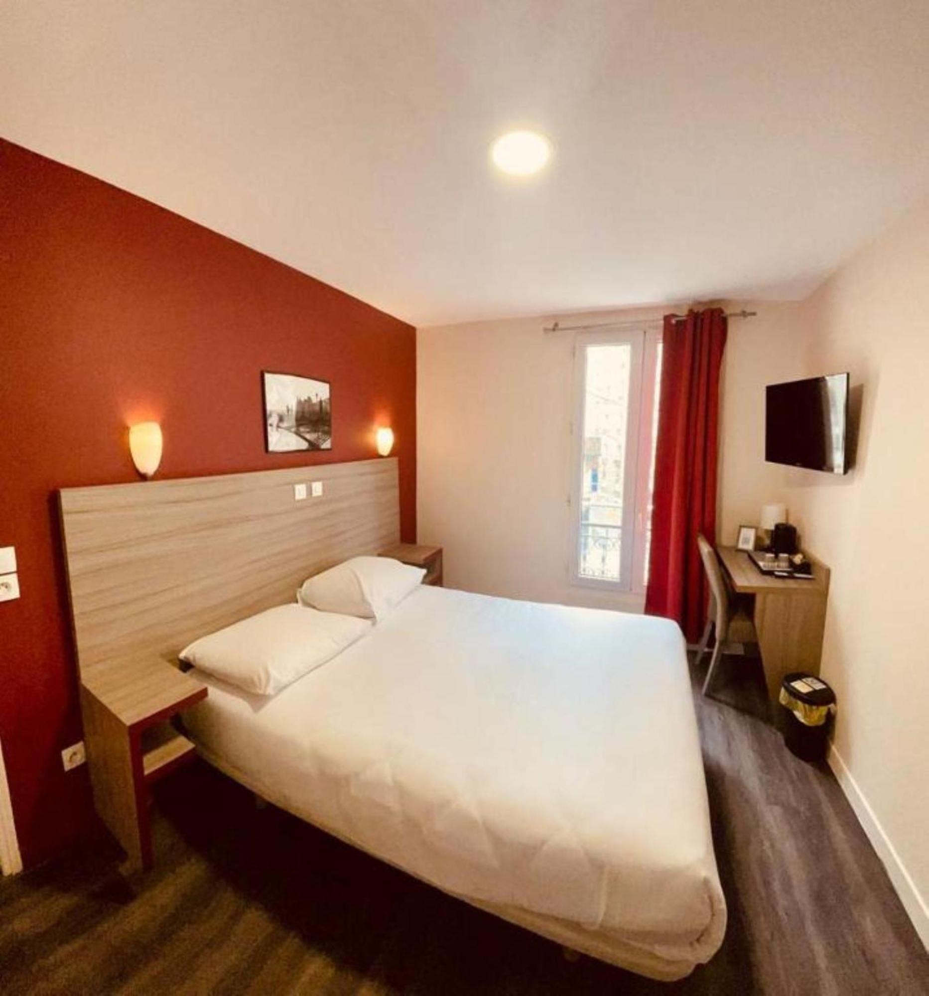 Hipotel Gambetta Republique 2* Paris